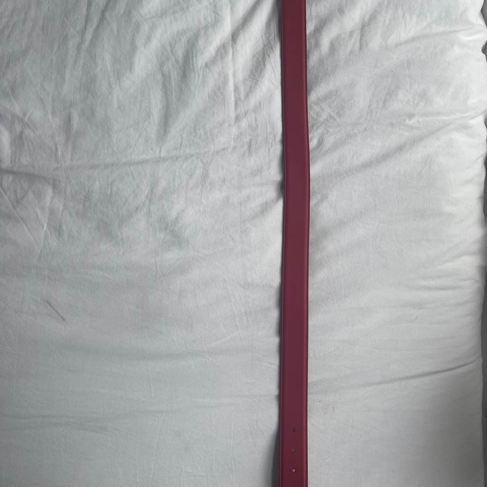 Red Gucci Belt - Picture 3 of 4